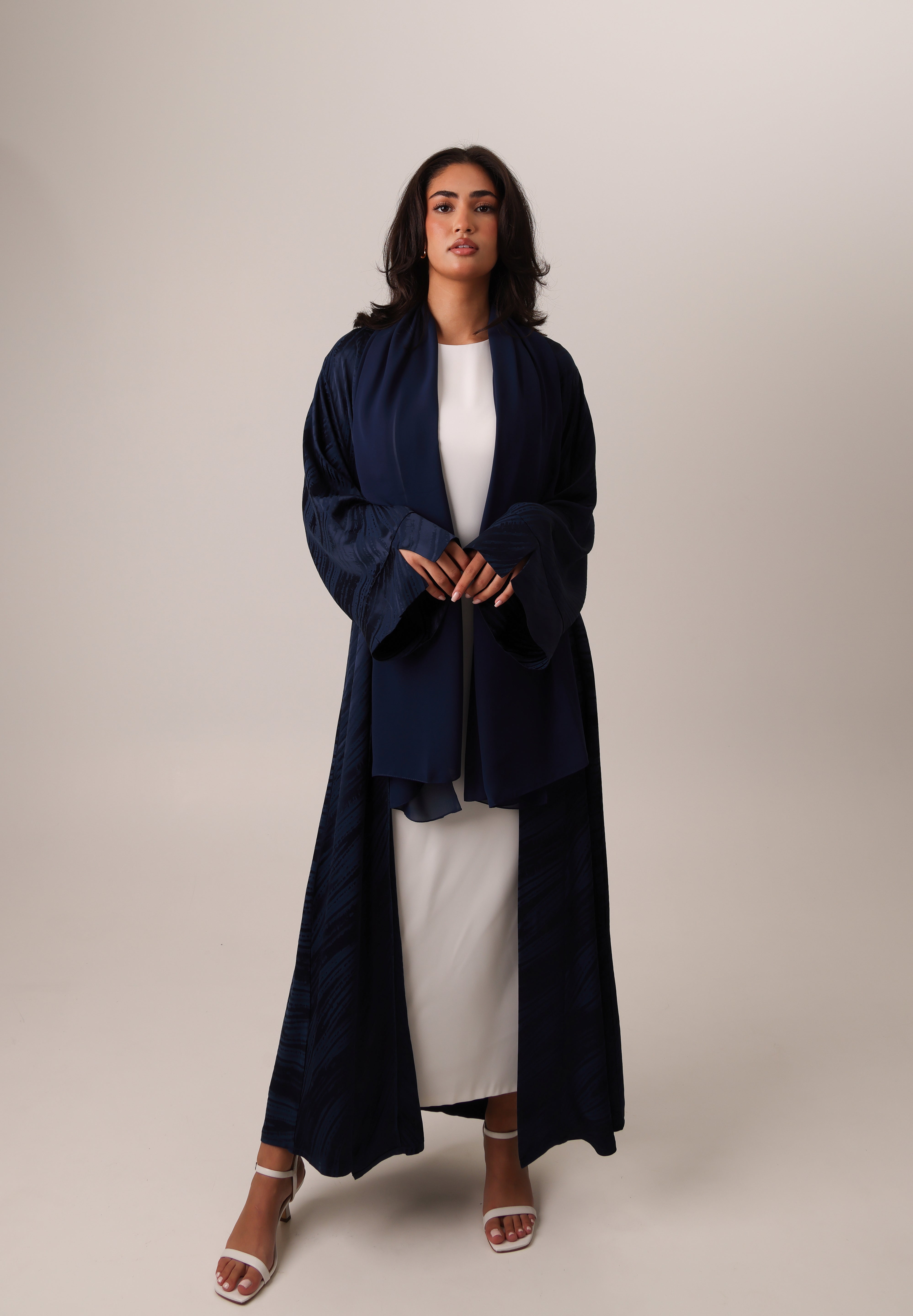 London-jacquard-everyday-abaya-designed-natural-navy-blue-2