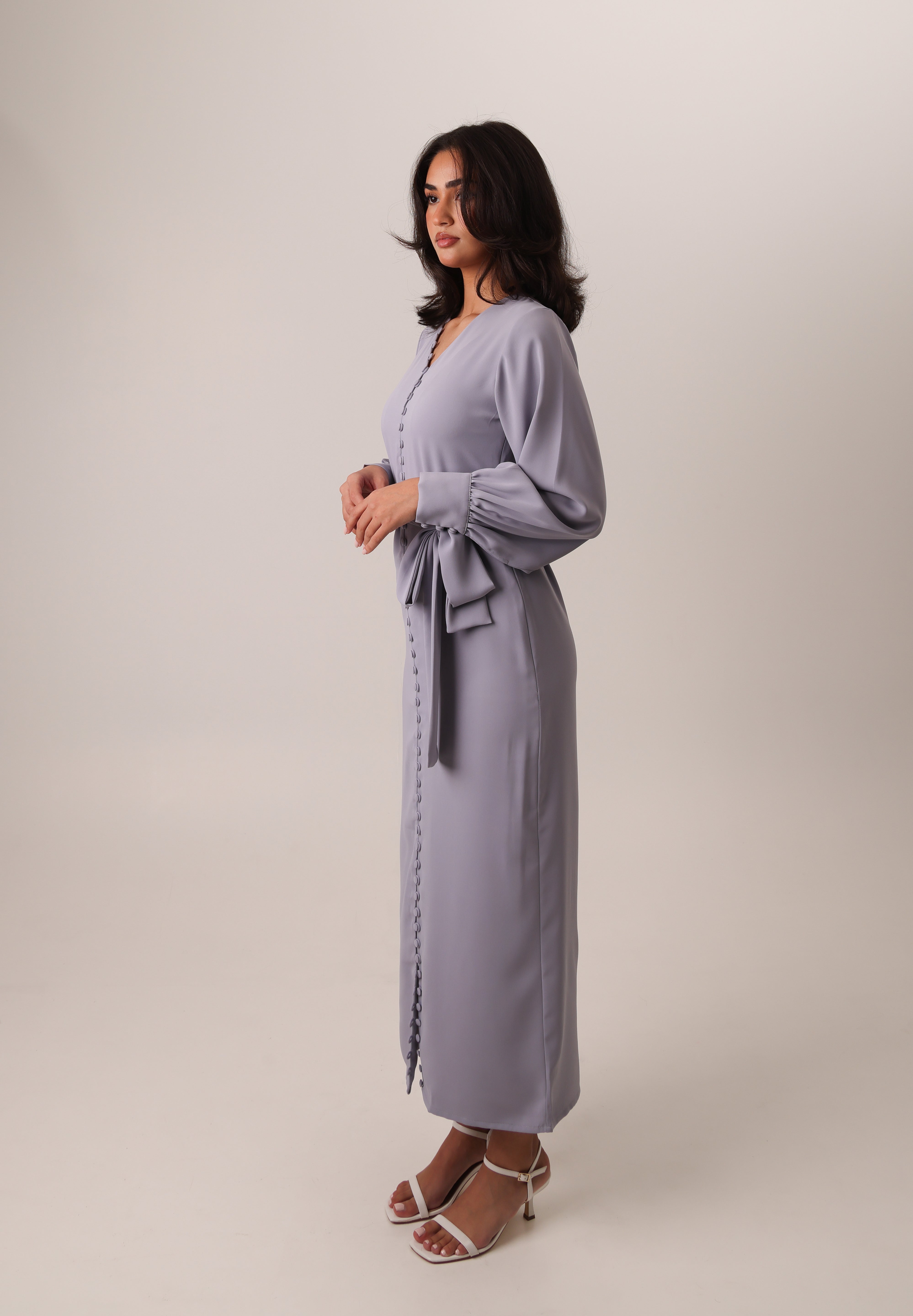 buttoned-crepe-kaftan-dress-grey-belt-3