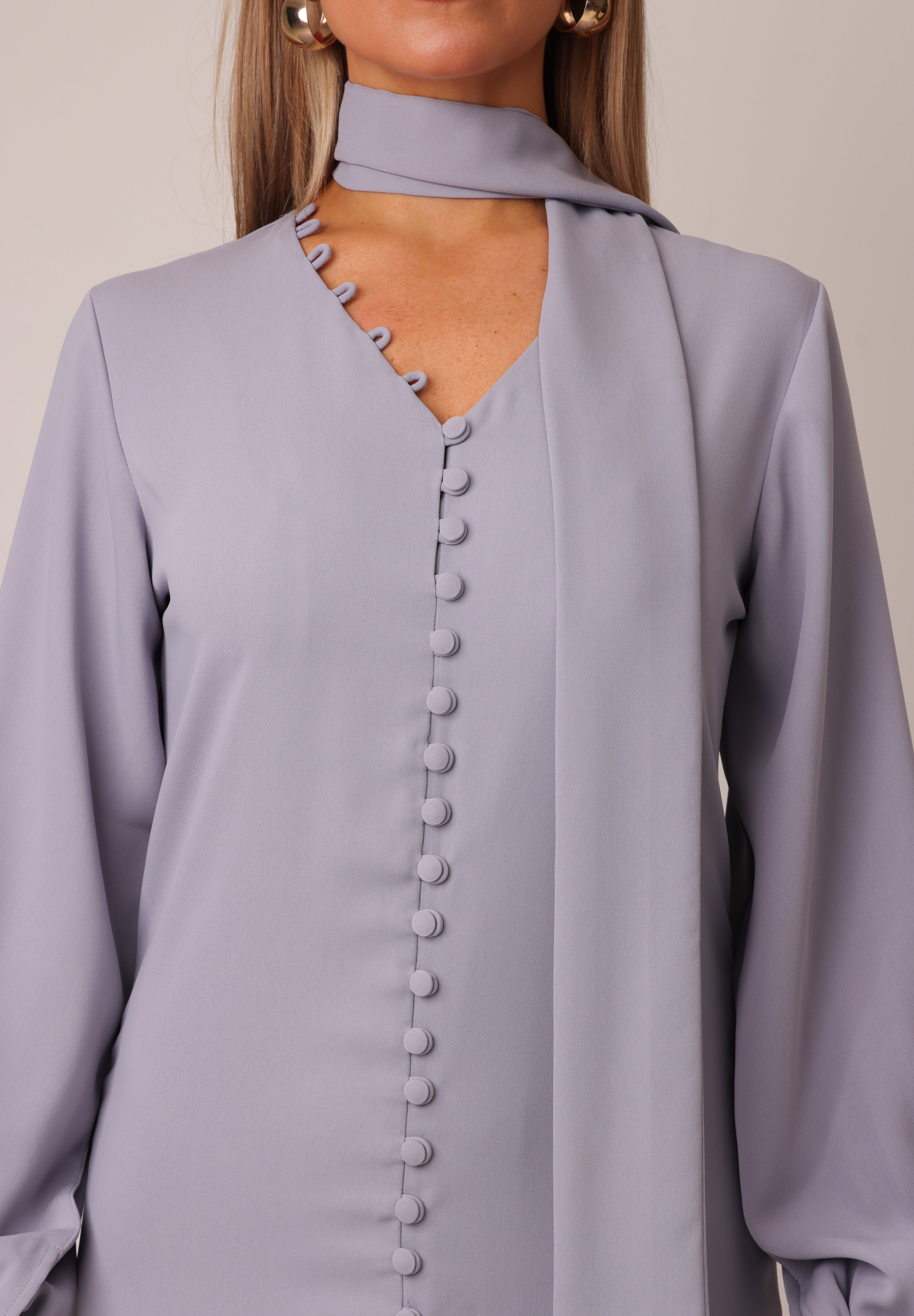 buttoned-crepe-kaftan-dress-grey-belt-5