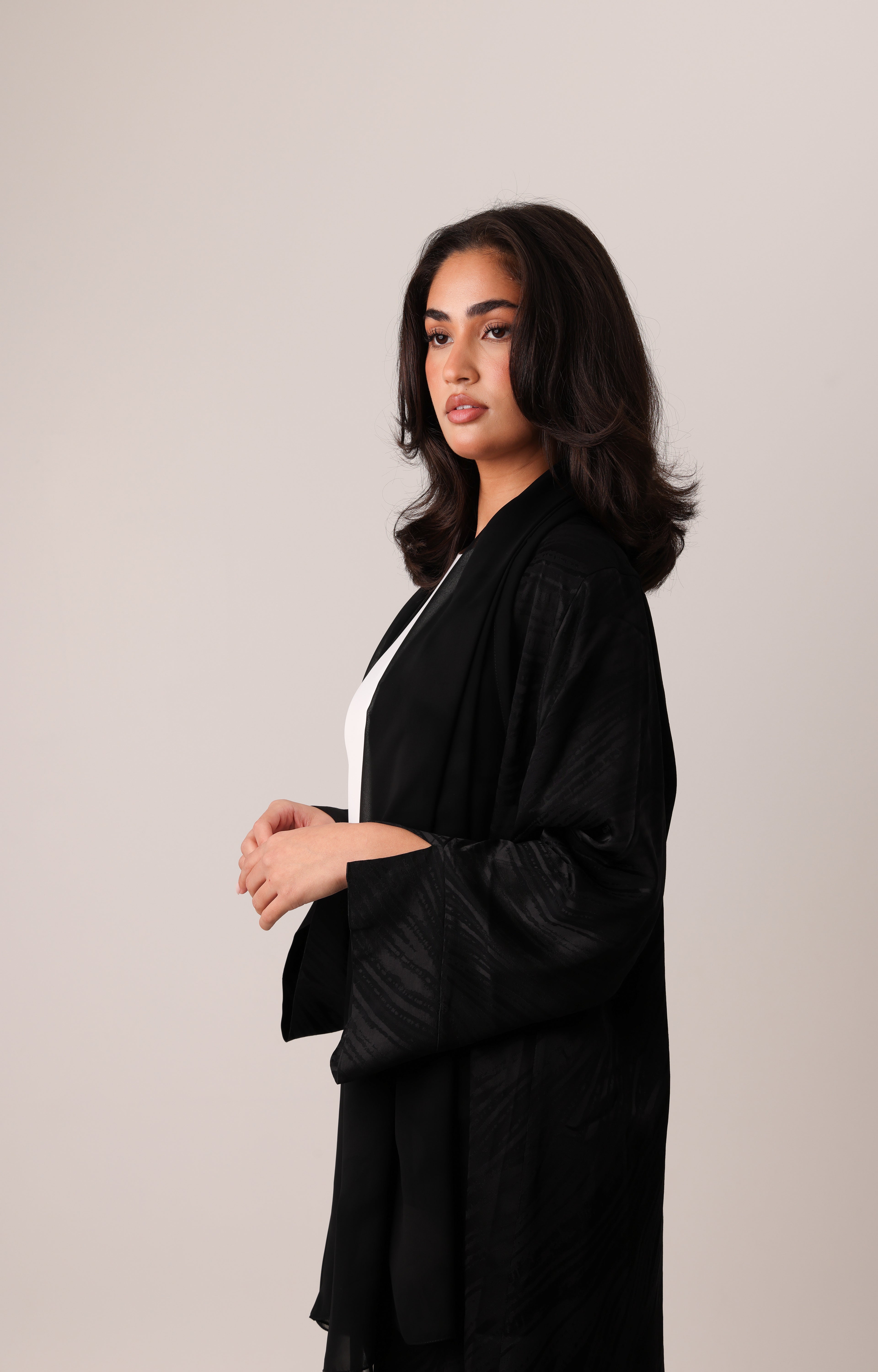 jumeirah-jacquard-everyday-abaya-viscose-natural-black-3