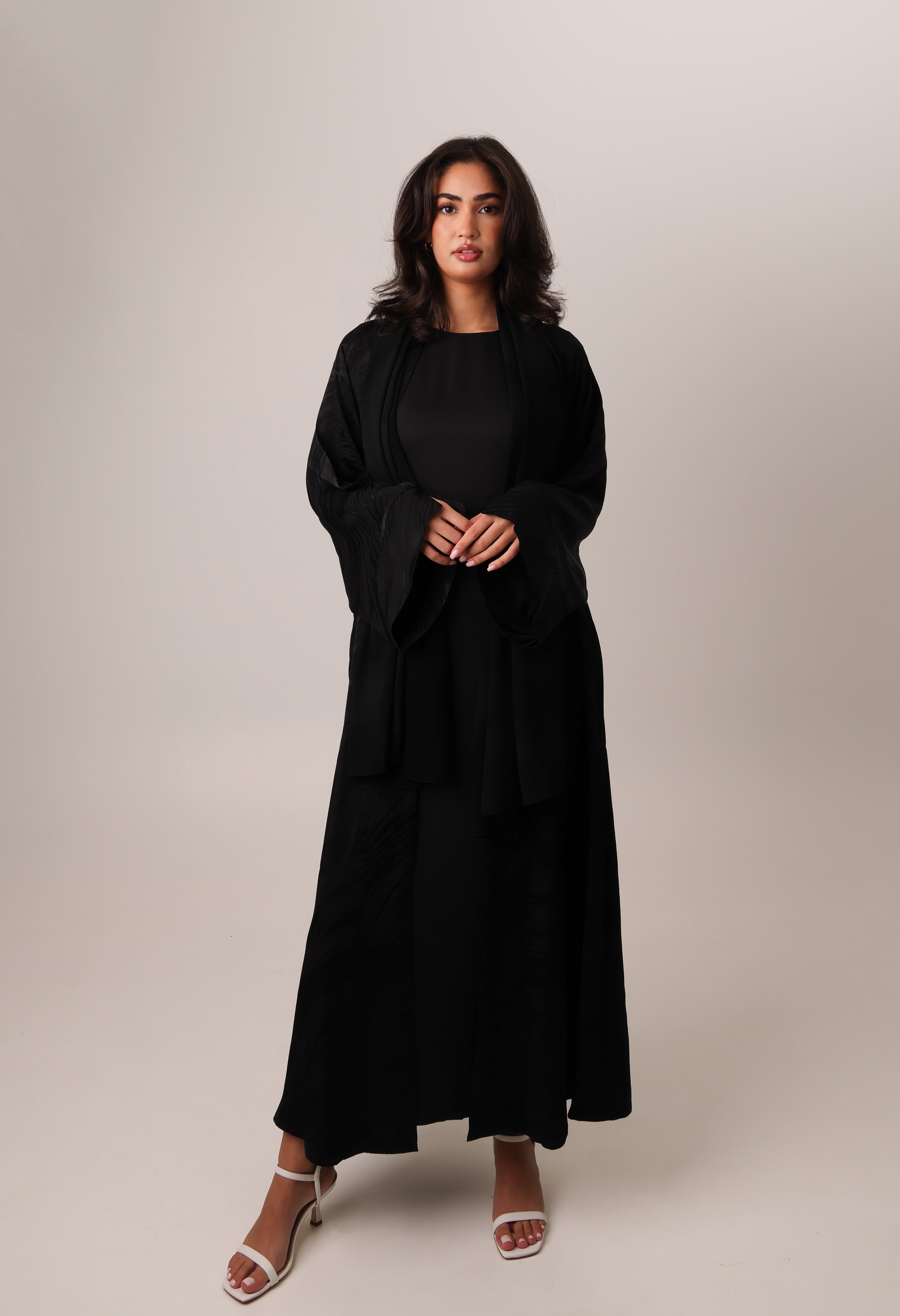 jumeirah-jacquard-everyday-abaya-viscose-natural-black-4