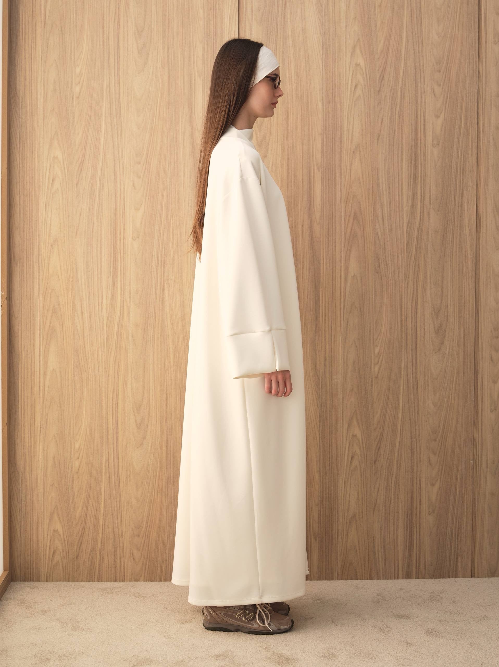MOVE 01 Modal Stretch Abaya Set in Pearl Ivory, side view.