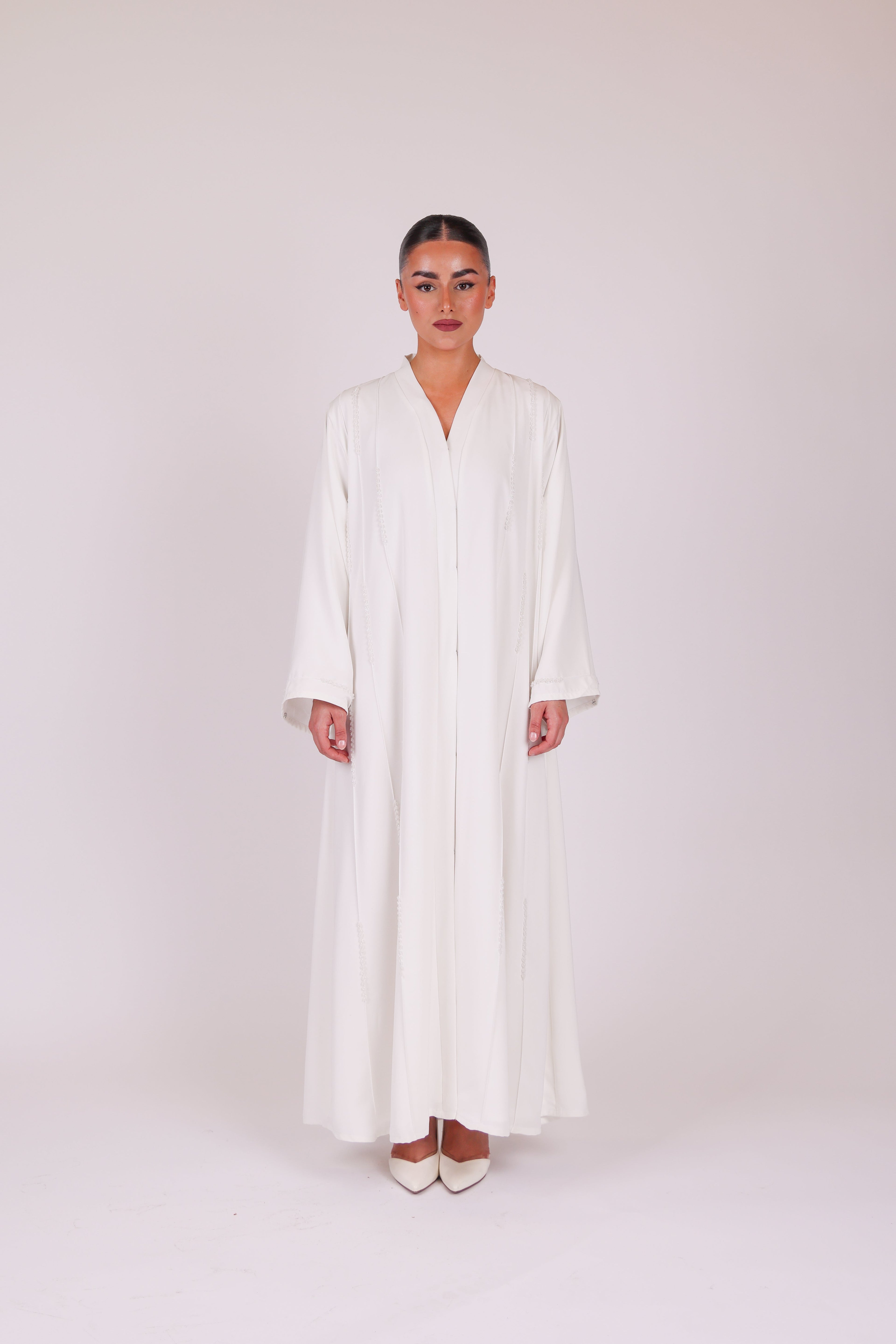 Off White Malaika hand-embellished abaya in 100% silky polyamide – look 1