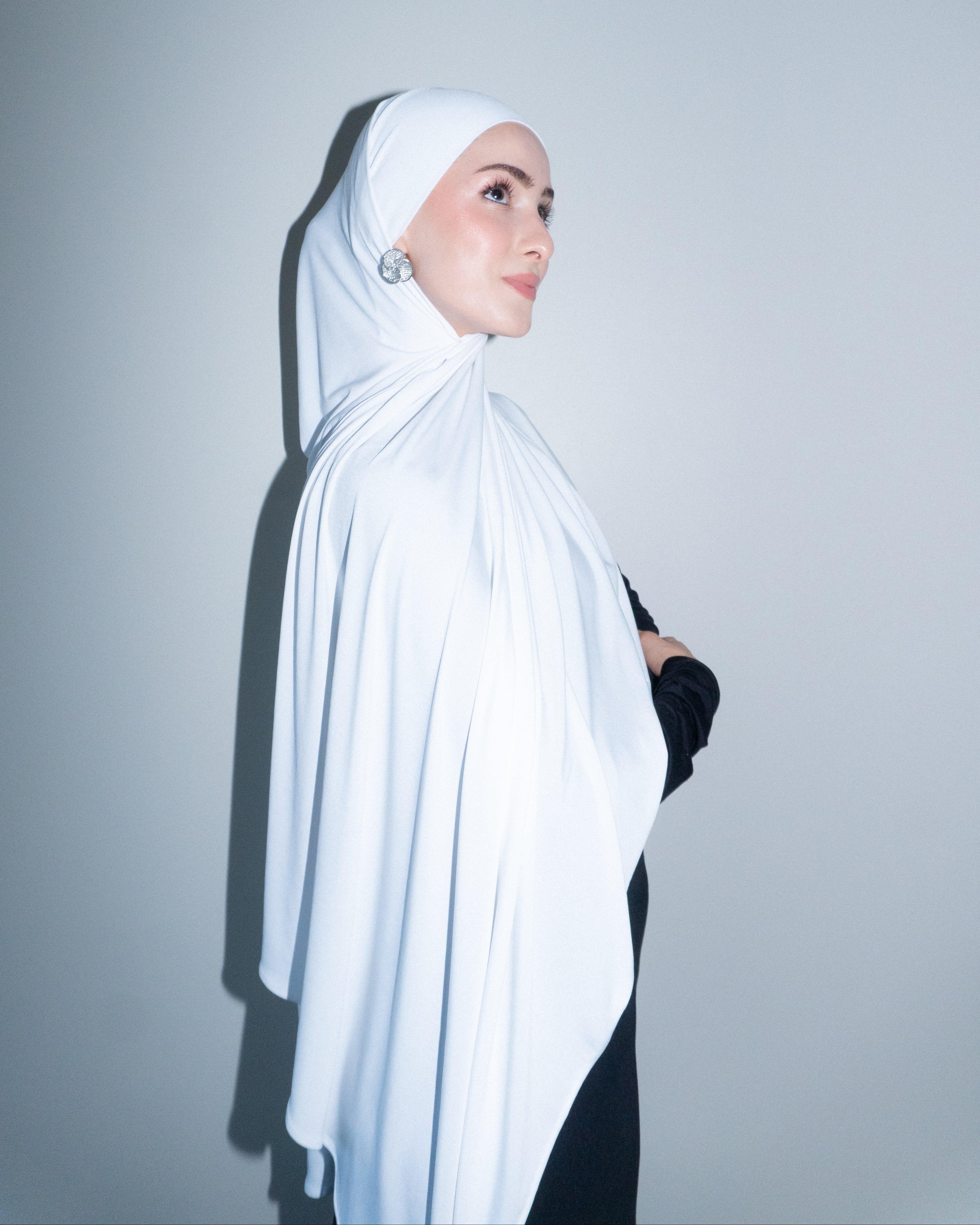 Hazal Studios tie-back modal jersey hijab – side styling view